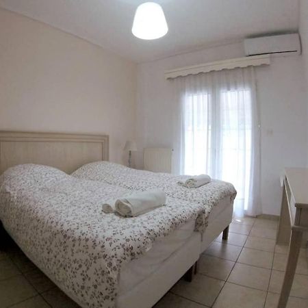 Big Apartment 1 - City Center Каламбака Екстер'єр фото
